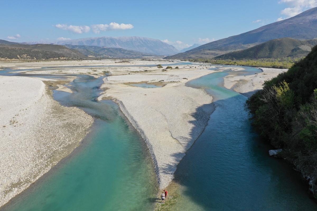 At the Symposium the scientists discussed the critical condition of rivers worldwide and the need to protect the last intact river systems, like the Vjosa in this picture ©  Gabriel Singer 