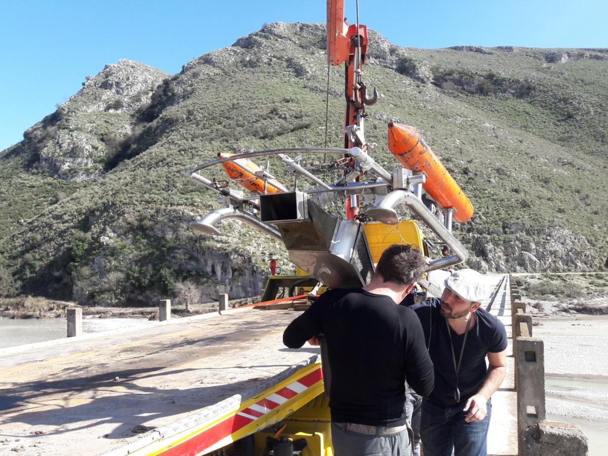 By means of modern technology, the flow and quality of the sediments in the Vjosa will be measured. © BOKU/IWHW