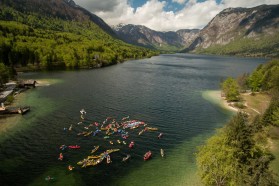 TAG 1 - Bohinjsee im Triglav Nationalpark, durch den einer der Quellflüsse der Save fließt.