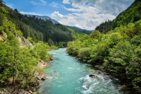 While preperations were ongoing, journalists were taken to the nearby Neretva river.