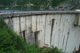 Staudamm an der Pica (ME): zerstörtes Huchengebiet